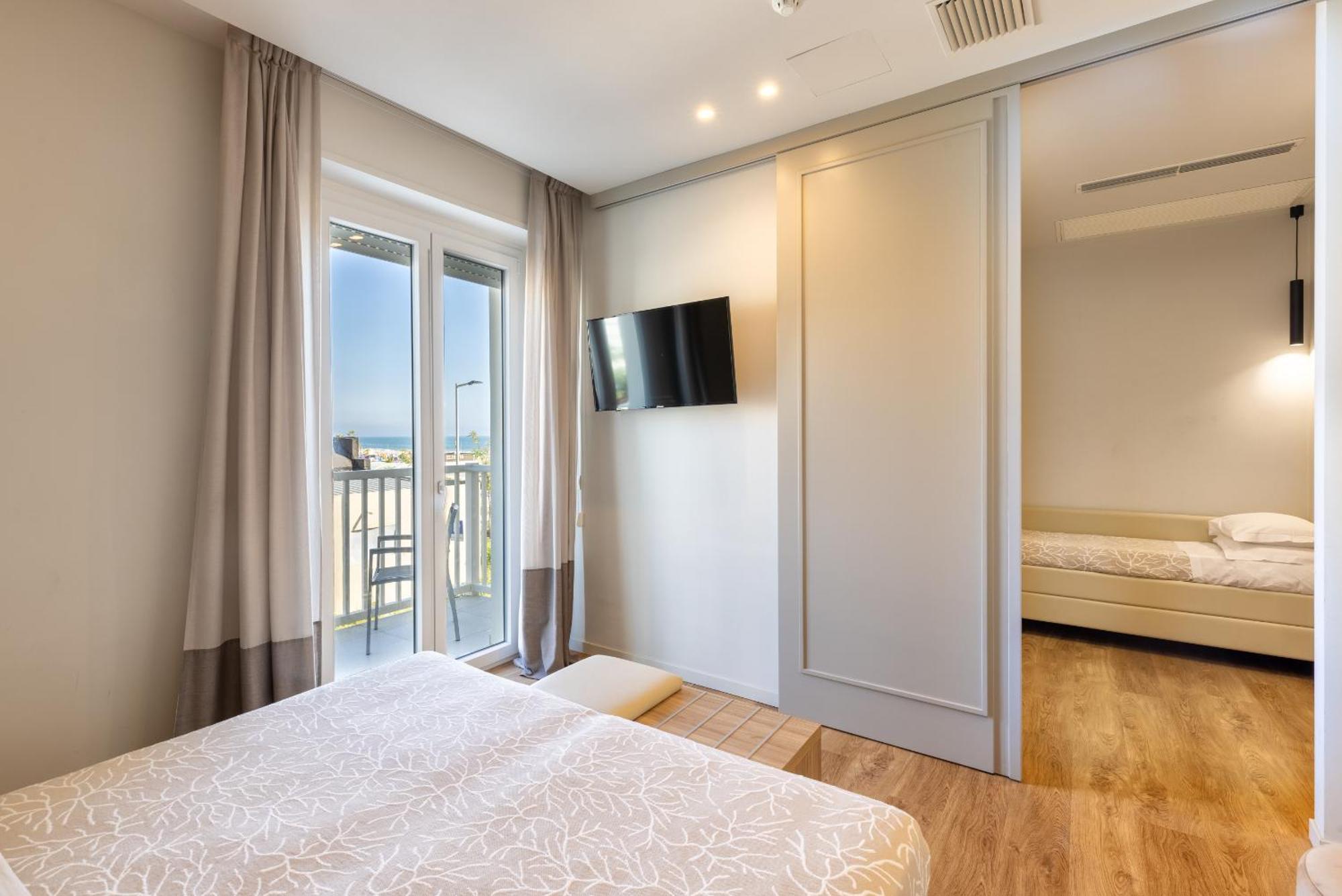 Hotel Gemma ริชชิโอเน ภายนอก รูปภาพ