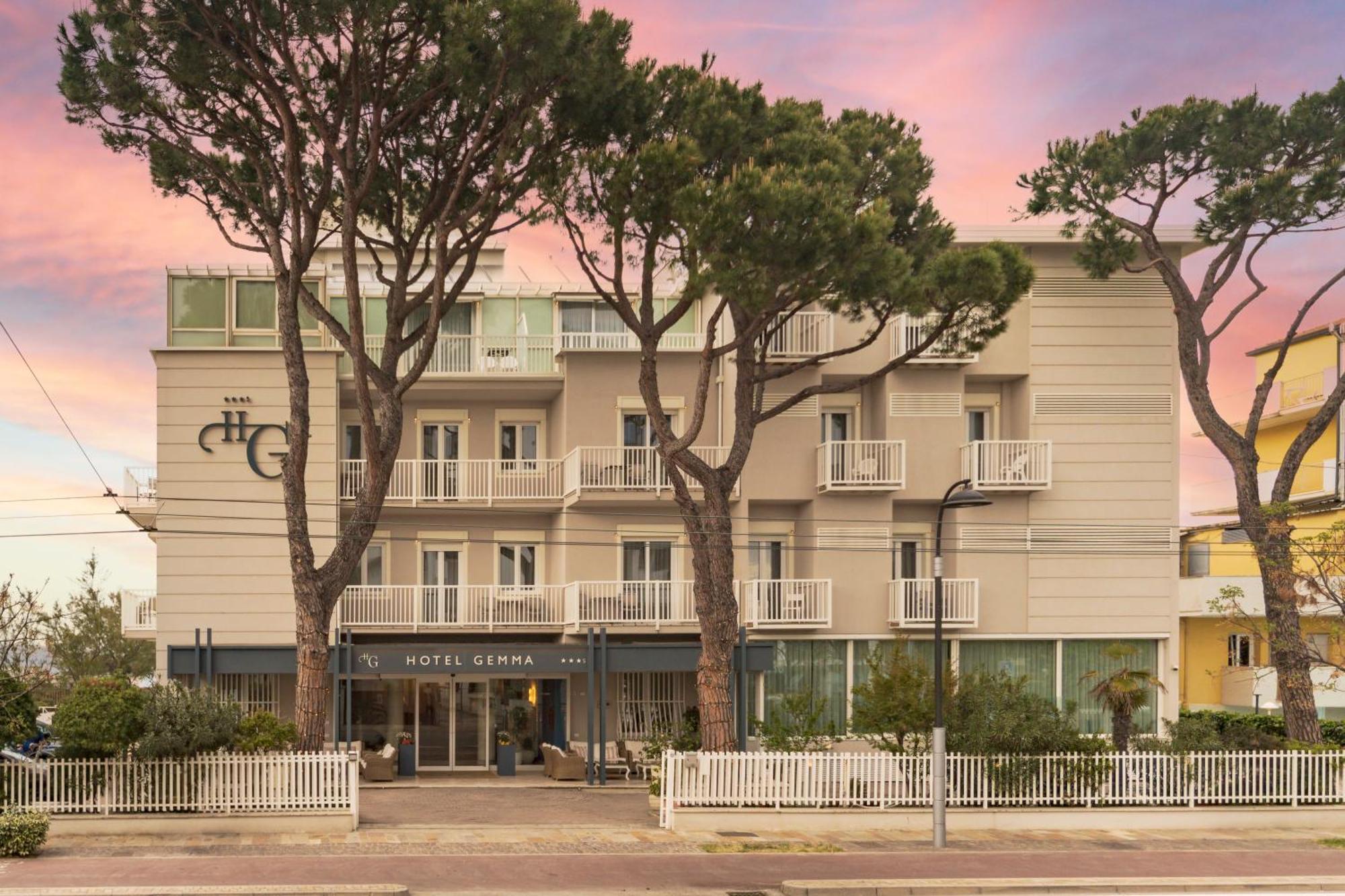 Hotel Gemma ริชชิโอเน ภายนอก รูปภาพ